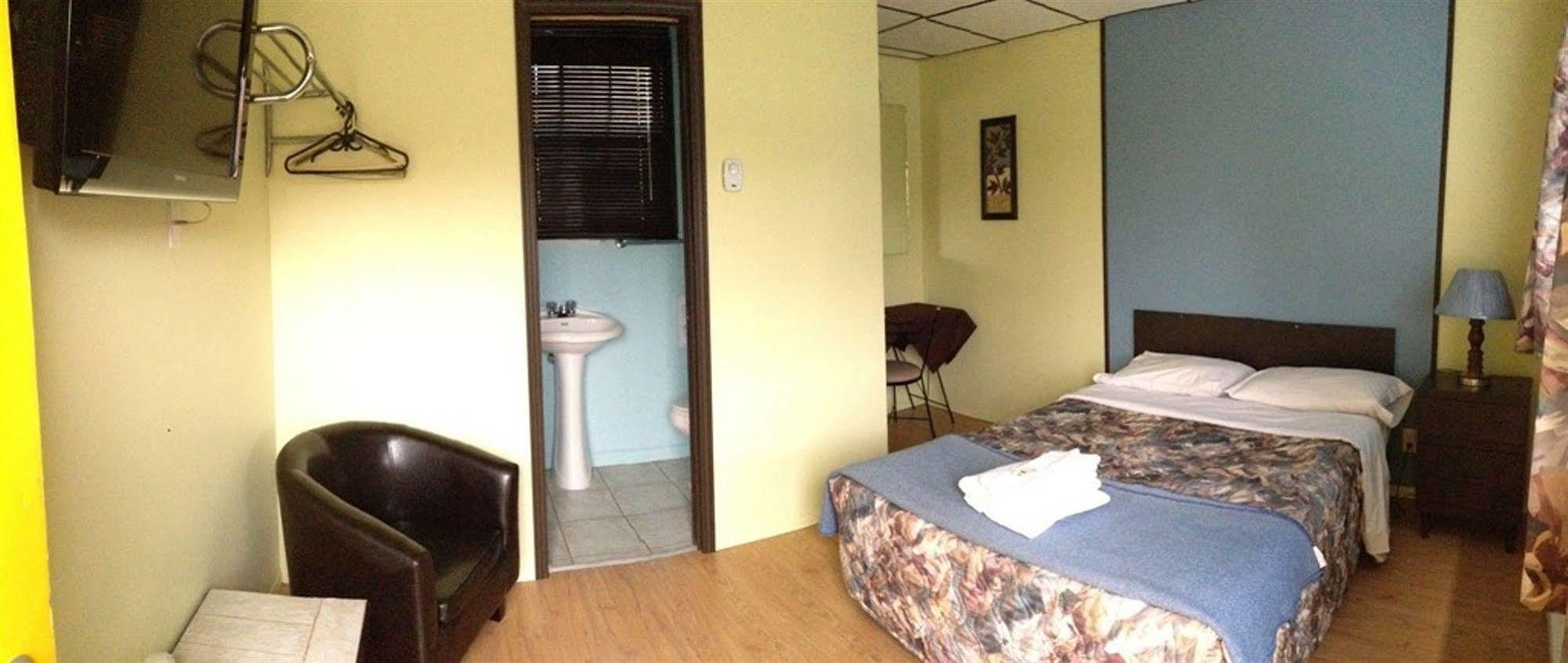 Motel Spring Chateau Richer ภายนอก รูปภาพ